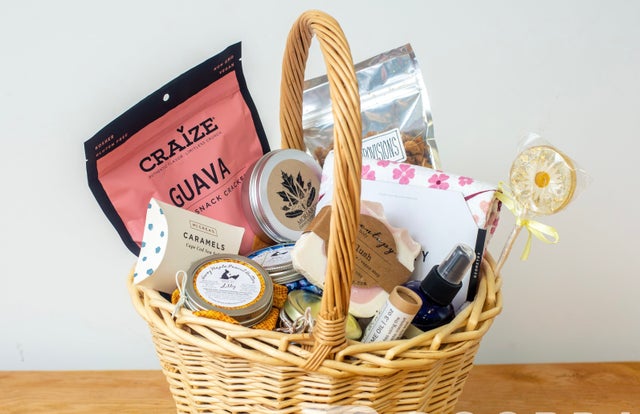 treat ürself Love summer basket Treat Ürself ❤︎ Love Summer Basket Bag treat urself Love